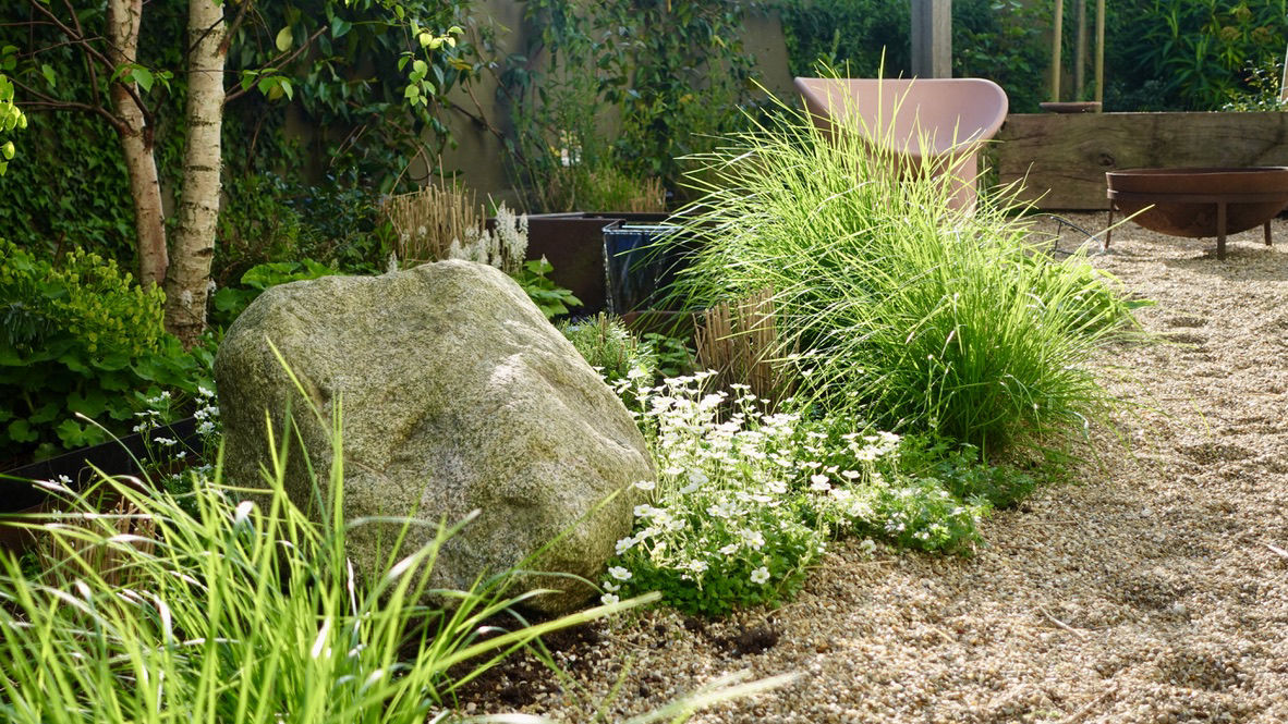 gravel-alpine-planting